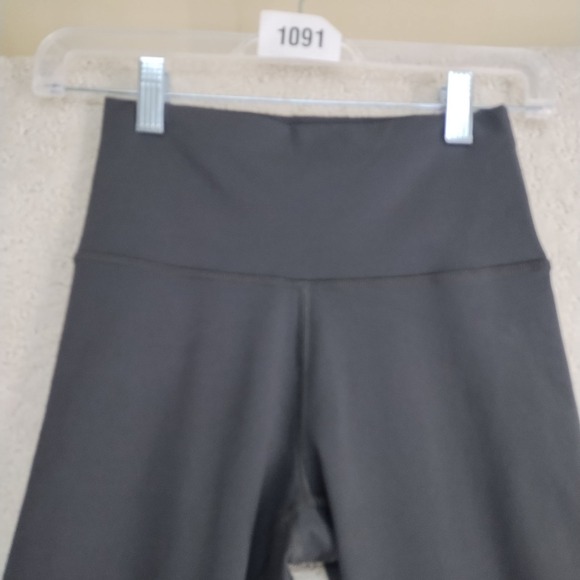 Aerie Offline Cinch Pant Womens S Black Hi Rise Long Inseam Cinched Ankle - Picture 8 of 8